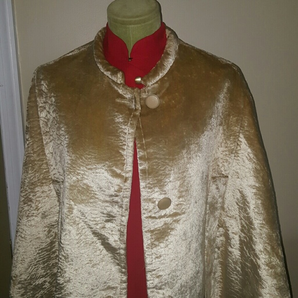 VINTAGE CAPE - Picture 2 of 6